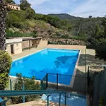 아파트 Avec Vue Exceptionnelle Dans De Standing, Au Calme, Avec Piscine