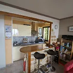 Avec Vue Exceptionnelle Dans De Standing, Au Calme, Avec Piscine 아파트