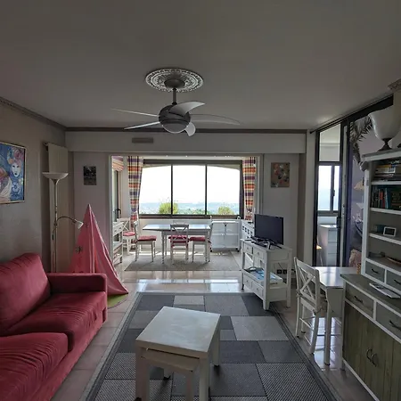 Apartment Avec Vue Exceptionnelle Dans De Standing, Au Calme, Avec Piscine Mandelieu-la-Napoule
