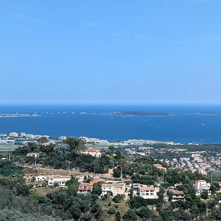 아파트 Avec Vue Exceptionnelle Dans De Standing, Au Calme, Avec Piscine