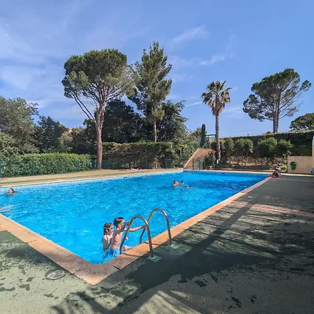 Avec Vue Exceptionnelle Dans De Standing, Au Calme, Avec Piscine 아파트